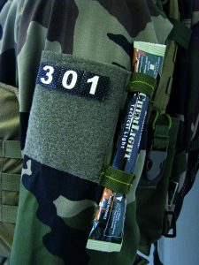 reflektierende und nachtleuchtende Patches zur Identifizierung von Truppen
