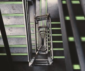 retro-reflektierenden und nachleuchtenden Bänder Markierung von Treppenkantenprofile