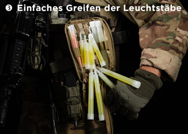 Einfaches Greifen der Leuchtstäbe mit CyPouch Tasche von Cyalume